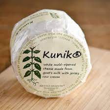 Kunik Buttons Cheese